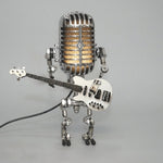 Robot Mikrofonowy z Lampą Gitarową – Metalowa Dekoracja Wnętrza w Stylu Retro 3