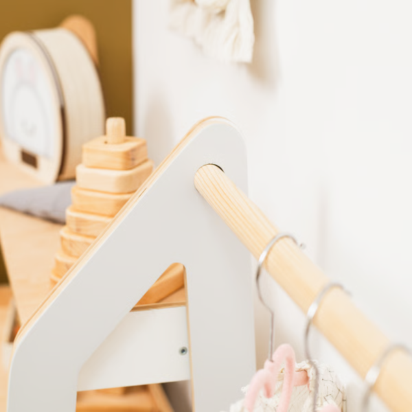 Drewniany Wieszak Montessori Dla Dzieci Z Półką - Ekologiczny I Bezpieczny 2