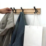 Drewniany Wieszak Ścienny Z Regulowanymi Haczykami Do Przedpokoju I Ubrań 1