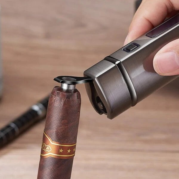 Elektryczna Latarka Wiatroszczelna z Ładowaniem Micro USB - Kompaktowa i Przenośna 4