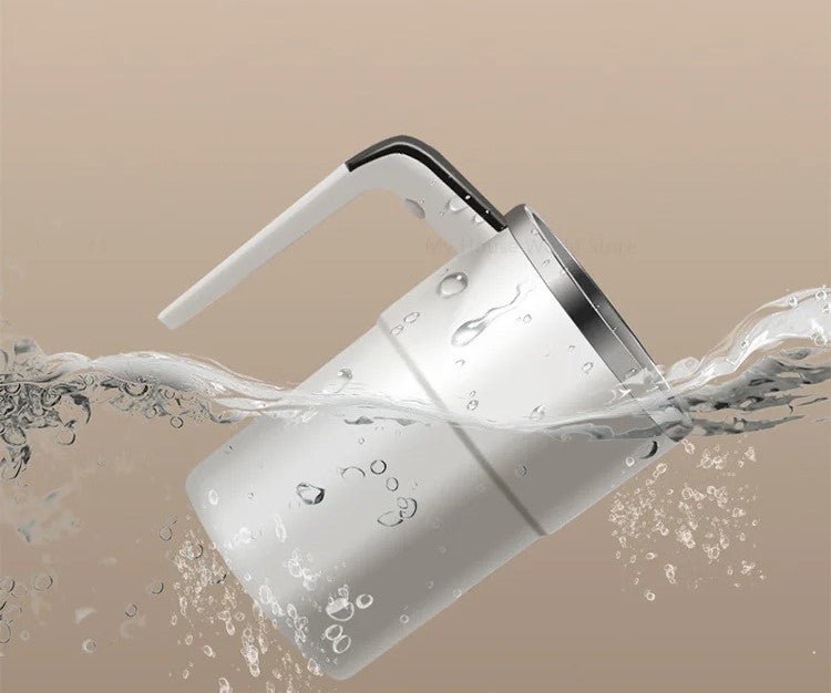 Innowacyjny Kubek do Kawy Samomieszający z Ładowaniem USB i Wyświetlaczem LED 4