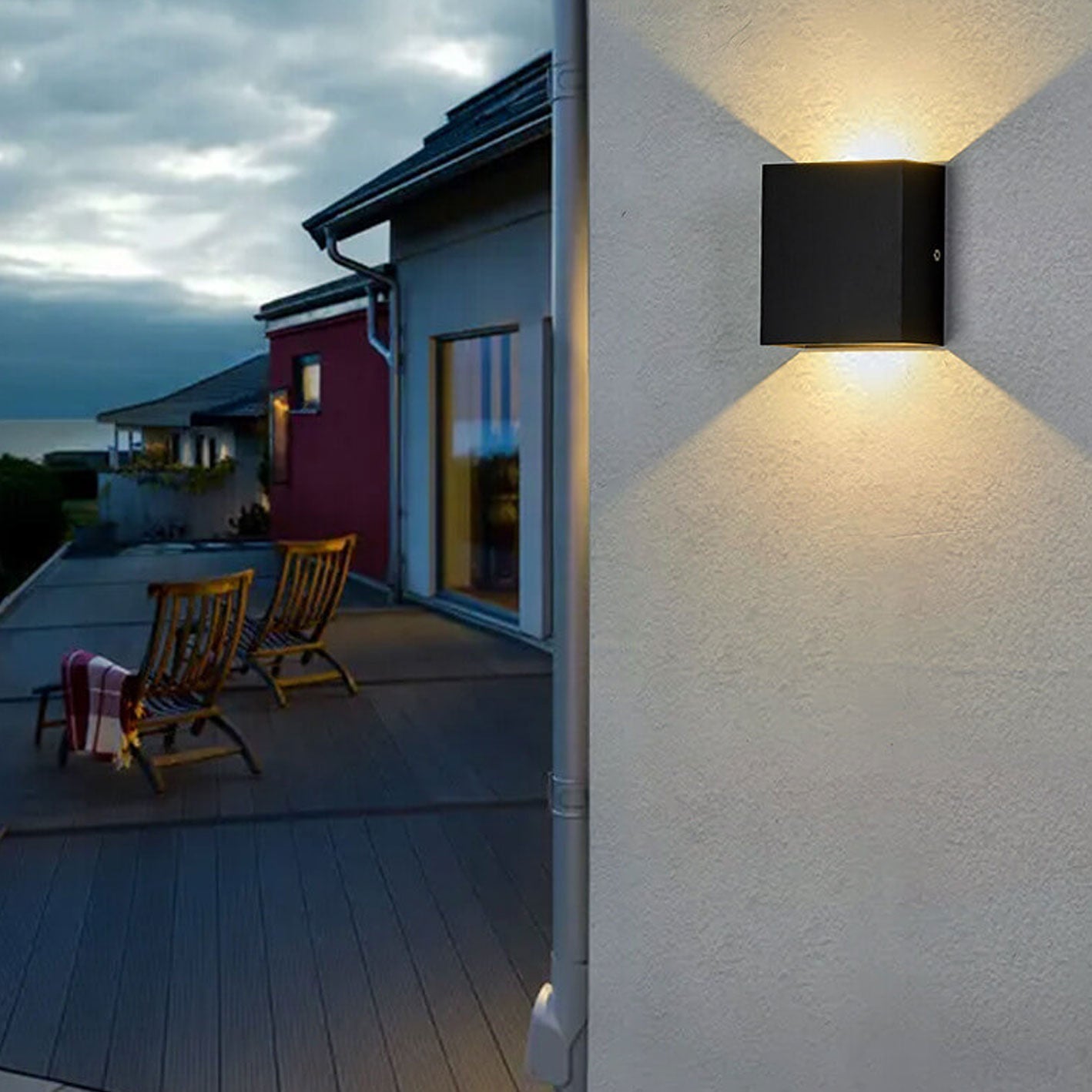 Inteligentna Lampa Ścienna LED Z Czujnikiem Ruchu Do Ogrodu I Wnętrz