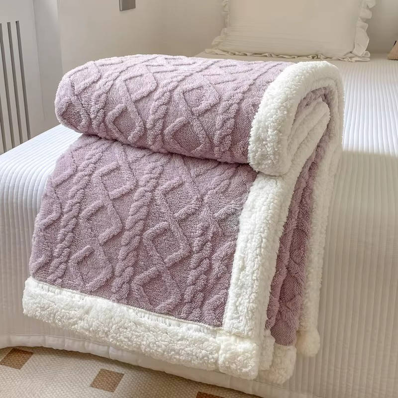 Koc Polarowy Dwustronny z Wełną Jagnięcą – Ciepły i Miękki na Zimę do Sypialni i Sofy 11