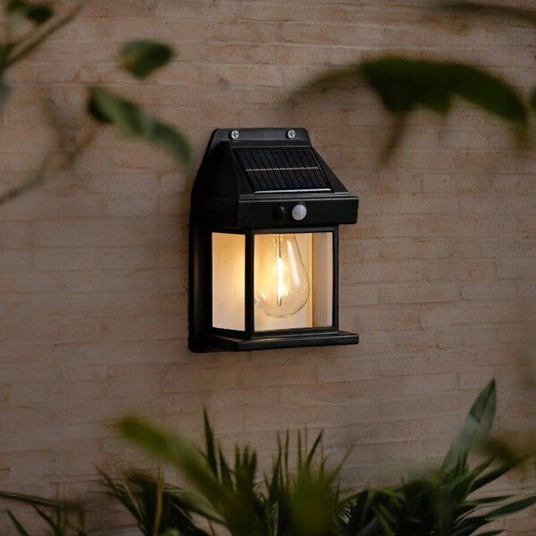 Lampa Solarna LED Ogrodowa z Czujnikiem Ruchu – Wodoodporna, Bezprzewodowa, Energooszczędna 0