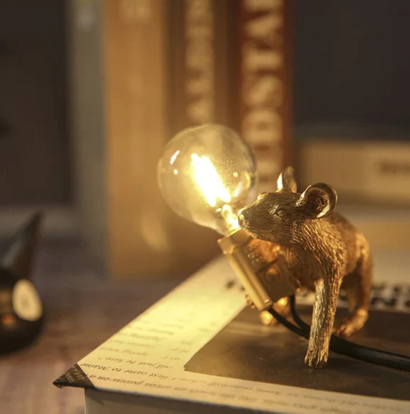 Lampa Stołowa Mouse - Unikalny Design do Salonów, Przytulne Oświetlenie
