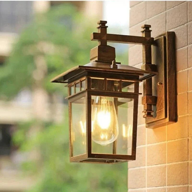 Lampa Zewnętrzna na Dom z Kierunkowym Oświetleniem – Kompaktowa, Naścienna do Balkonów i Wejść 3