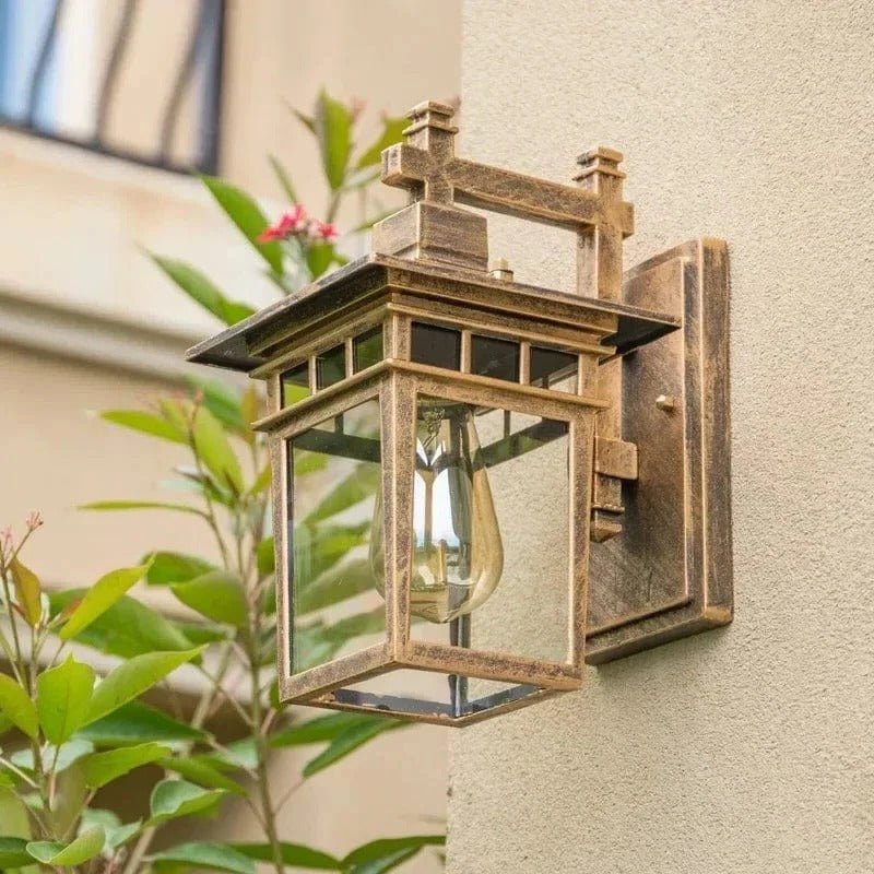 Lampa Zewnętrzna na Dom z Kierunkowym Oświetleniem – Kompaktowa, Naścienna do Balkonów i Wejść 4