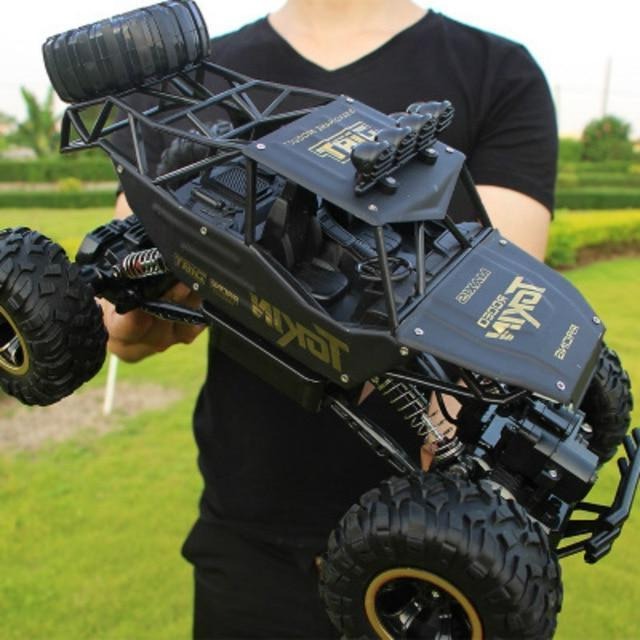 Monster Truck 4x4 - Zdalnie Sterowany Samochód Terenowy z Systemem Wstrząsoodpornym 0