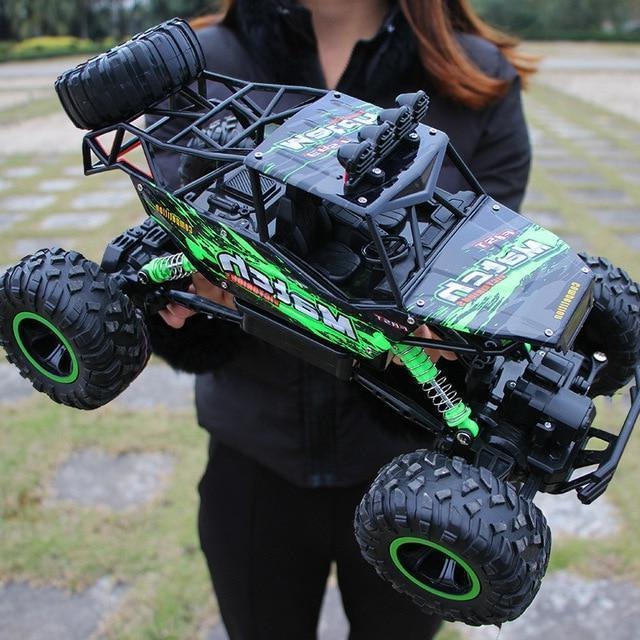 Monster Truck 4x4 - Zdalnie Sterowany Samochód Terenowy z Systemem Wstrząsoodpornym 1
