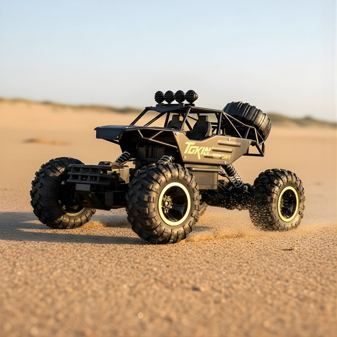 Zdalnie sterowany Monster Truck 4x4 na piasku