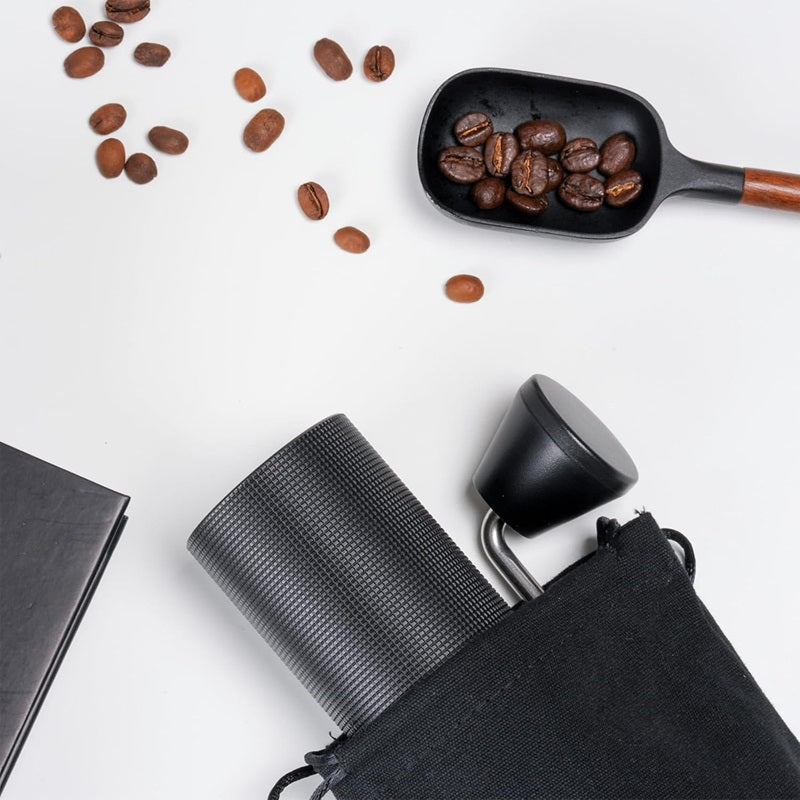 Ręczny Młynek do Kawy z Regulacją Grubości i Metalową Konstrukcją - Młynek Żarnowy 7