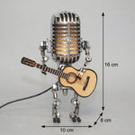 Robot Mikrofonowy z Lampą Gitarową – Metalowa Dekoracja Wnętrza w Stylu Retro 2