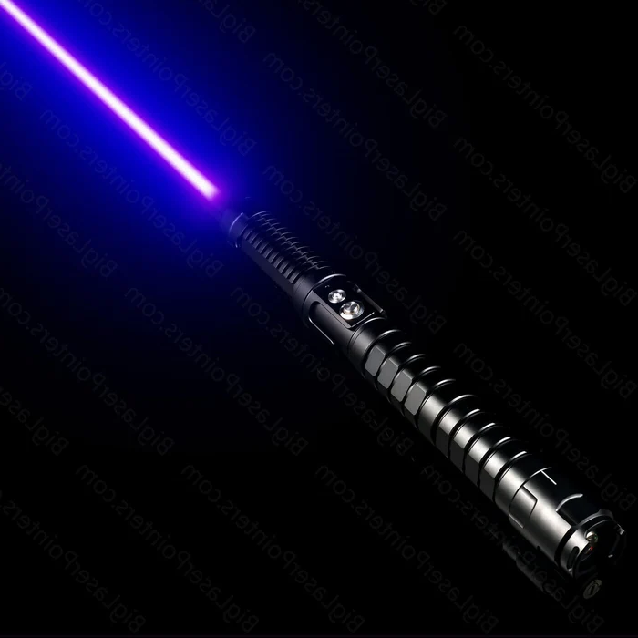 Taktyczna Latarka Laserowa z Funkcją Rozpalania Ognia - Wysoka Moc i Regulowana Ostość 1